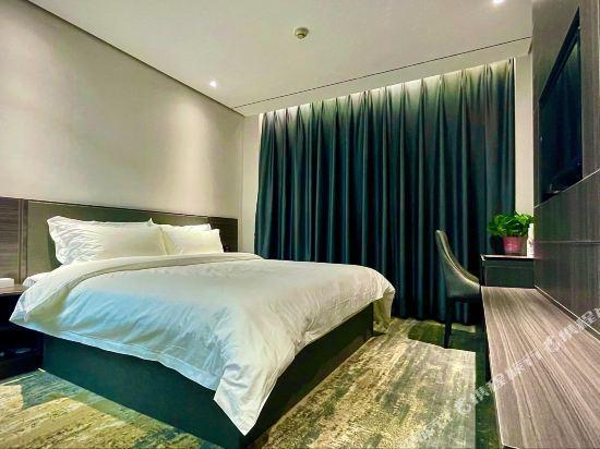Сиань: Qindao Business Hotel Xian