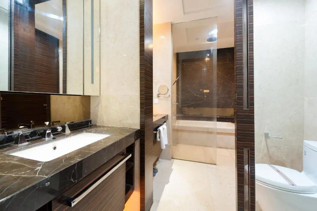 Гуанчжоу: Yicheng Pazhou Poly World Trade Centre Apartment