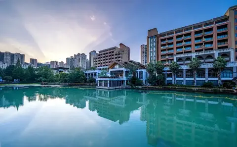 Poly International Hot Spring Hotel — фото 1