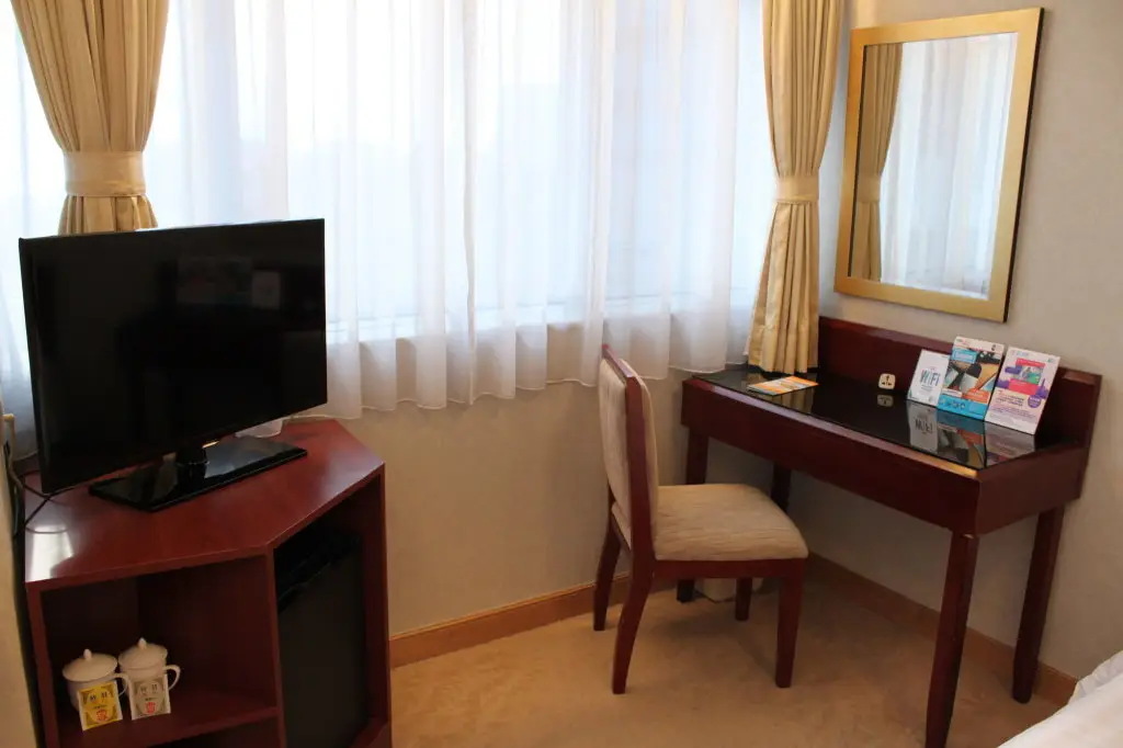 Гонконг: West Hotel
