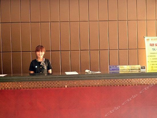 Чжэнчжоу: River Business Hotel