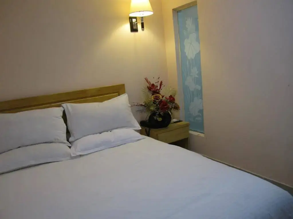 Шанхай: Pebble Hotel (Shanghai New International Expo Center Longyang Road Metro Station)