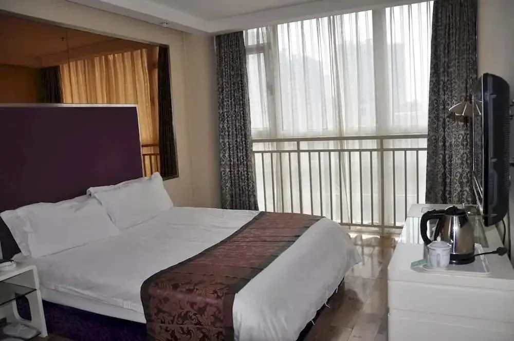 Циндао: Rafael Hotel