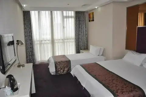 Rafael Hotel — фото 1