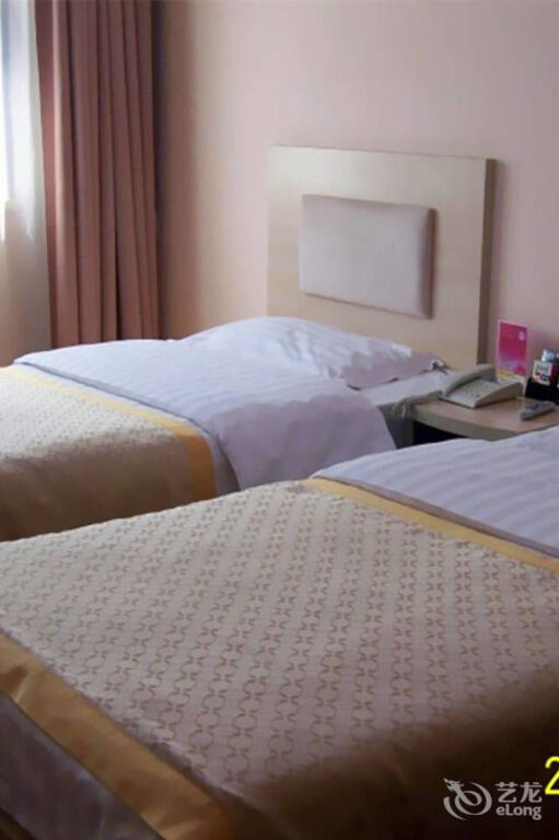 Циндао: Zhuhui Business Hotel - Qingdao