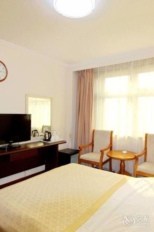 Циндао: Zhuhui Business Hotel - Qingdao
