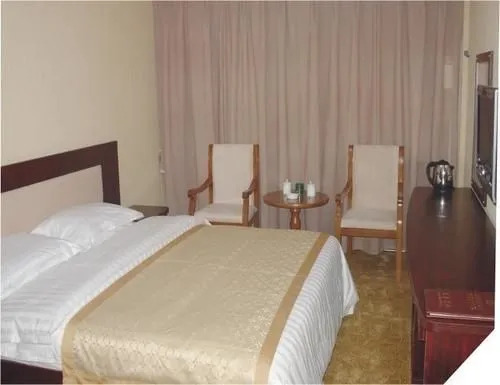 Циндао: Zhuhui Business Hotel - Qingdao