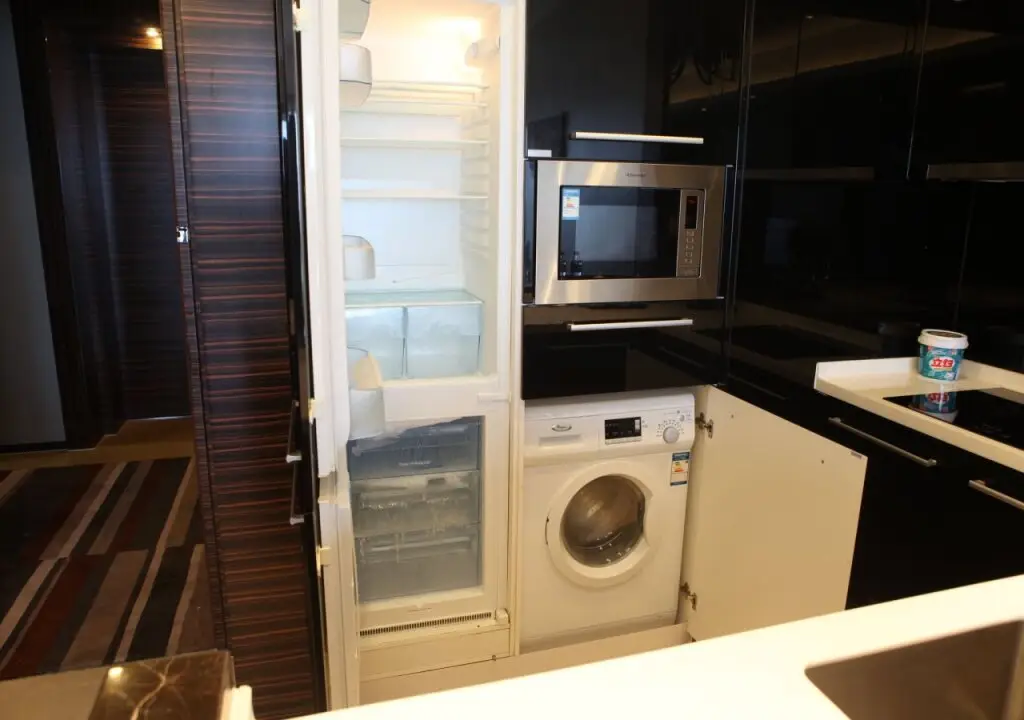 Гуанчжоу: Guangzhou Poly World Trade Center Apartment