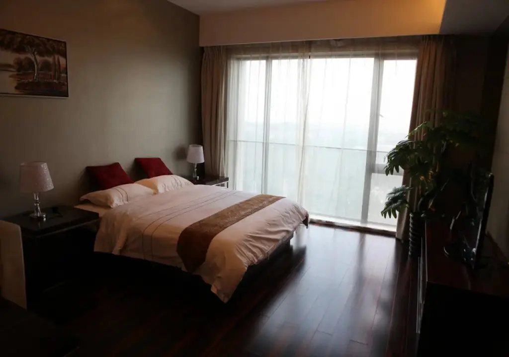 Гуанчжоу: Guangzhou Poly World Trade Center Apartment