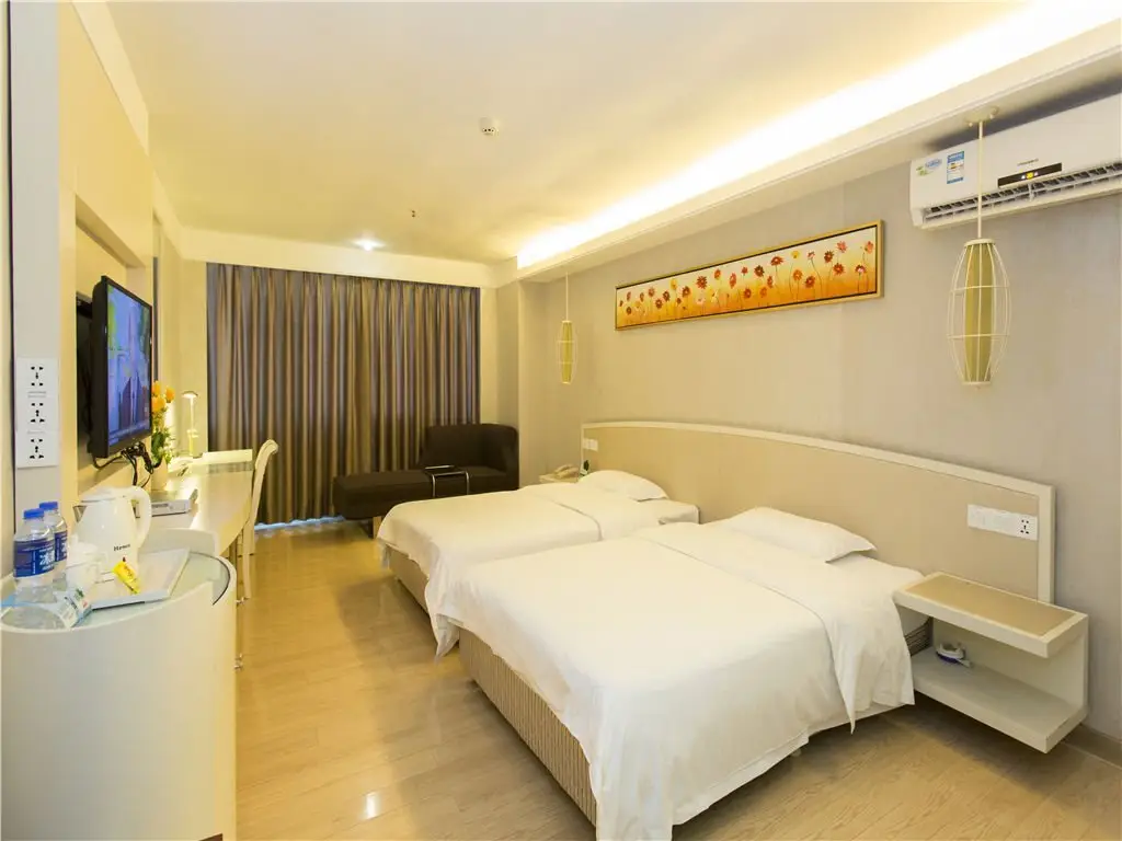 Гуанчжоу: Kaiserdom Hotel Huajian