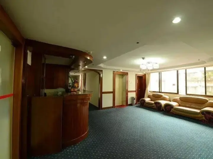 Гуанчжоу: Kaiserdom Hotel Ouzhuang
