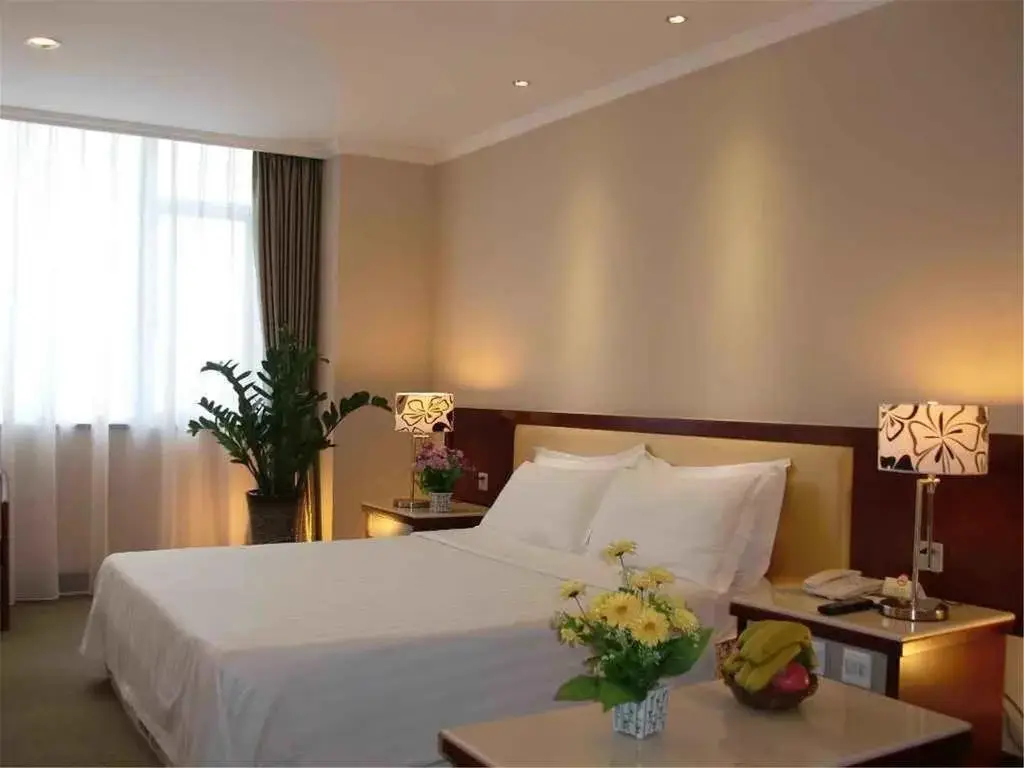 Чжухай: L Hotels (Lianhua Branch)