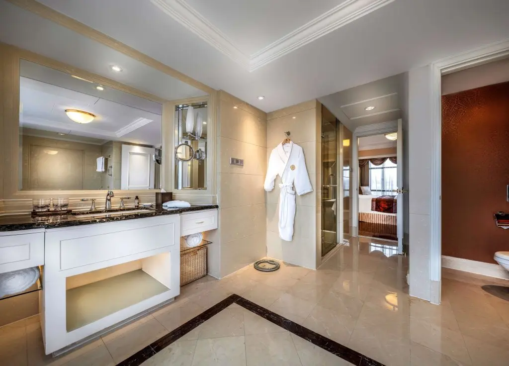 Куньмин: Kunming Green Lake Hotel