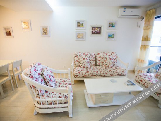 Санья: Sanya Duoleju Family Seaview Apartment