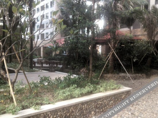 Санья: Sanya Duoleju Family Seaview Apartment