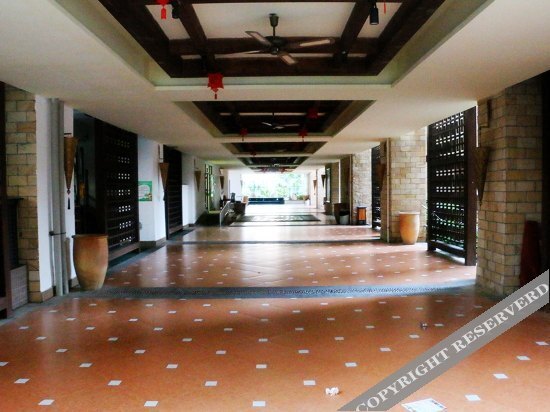 Санья: Sanya Duoleju Family Seaview Apartment