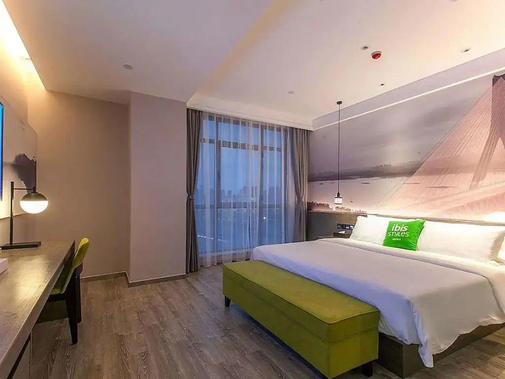 ibis Styles Wuhan Optics Valley Square Hotel — фото 1