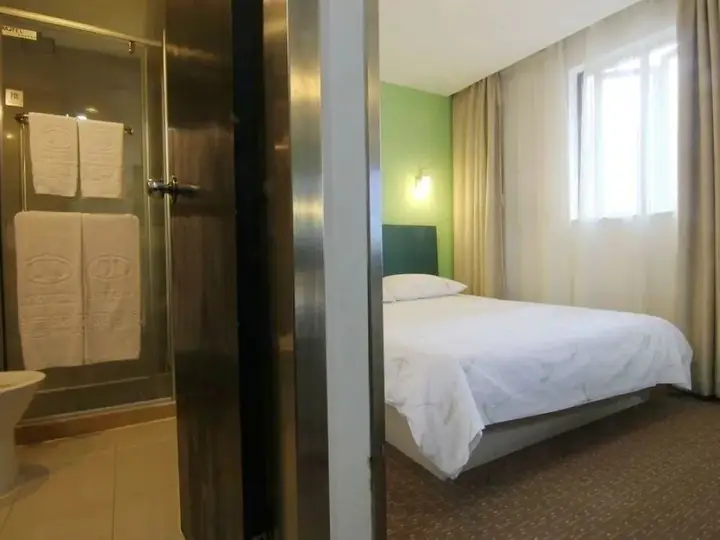 Шанхай: Motel 168 Shanghai Changping Road Branch