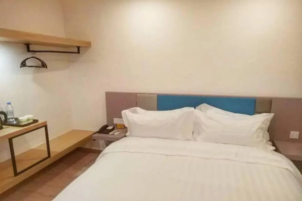 Шанхай: Motel 168 Shanghai Changping Road Branch