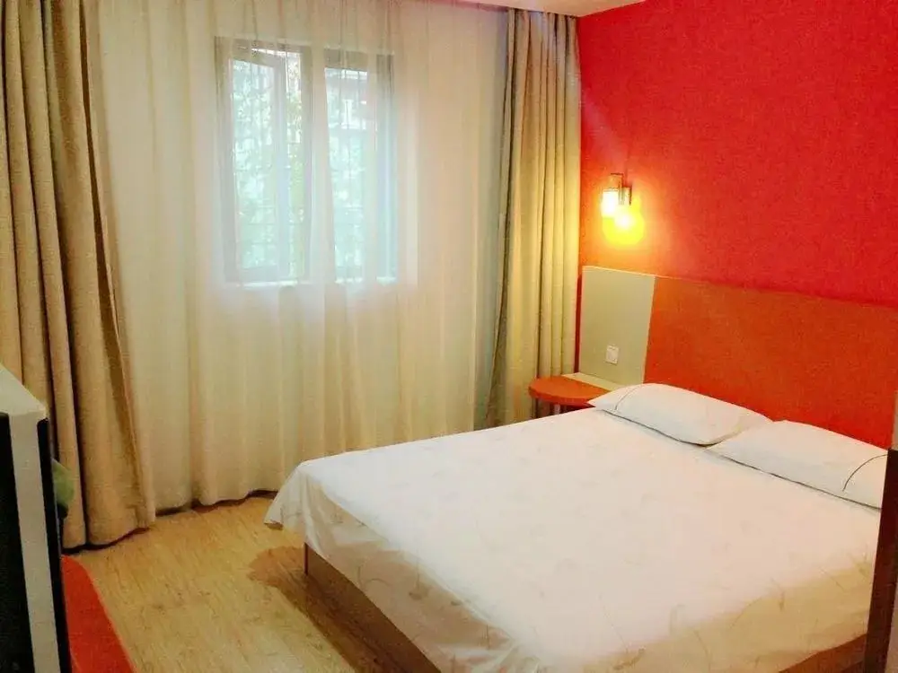 Шанхай: Motel 168 Shanghai Changping Road Branch