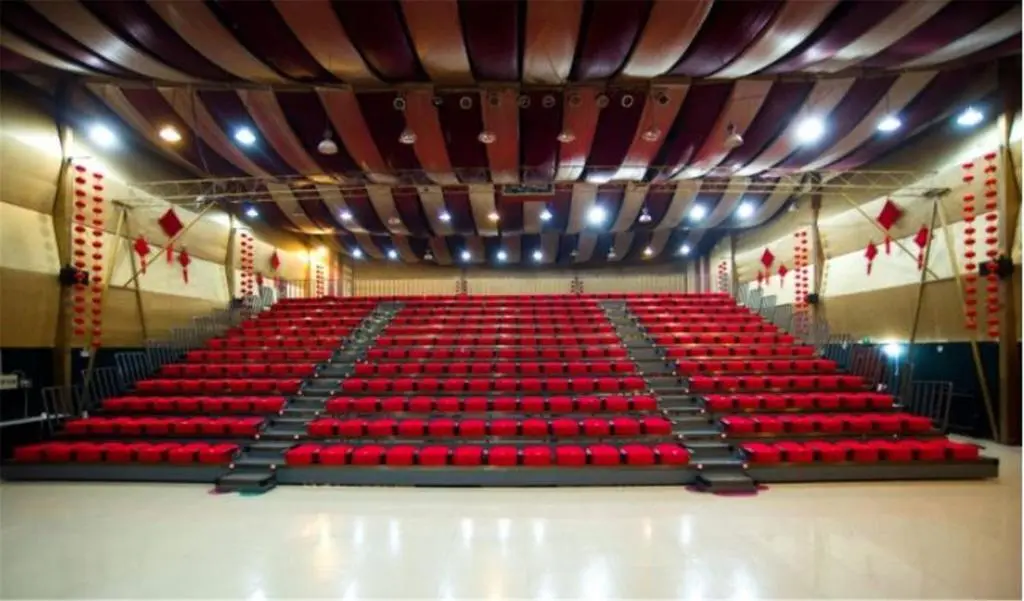 Дунъин: Kunming Film Culture Hotel