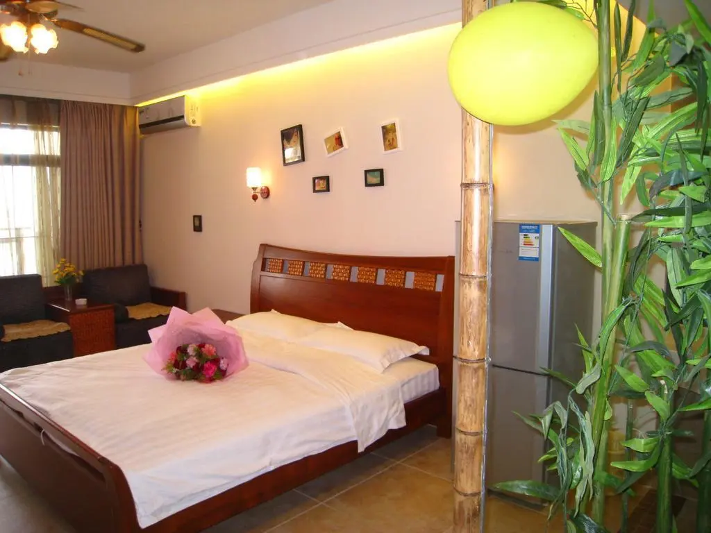 Санья: Sanya Blue Stone Sea-view Apartment
