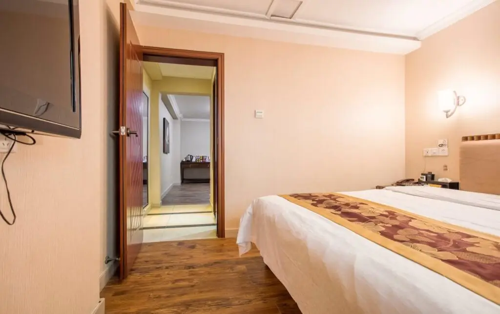 Шэньчжэнь: Shenzhen Lei Zhen Hotel