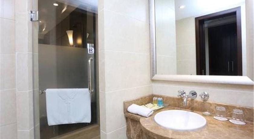 Чэнду: Harmony Ark Hotel (Chengdu Wuhou Temple Jinli)