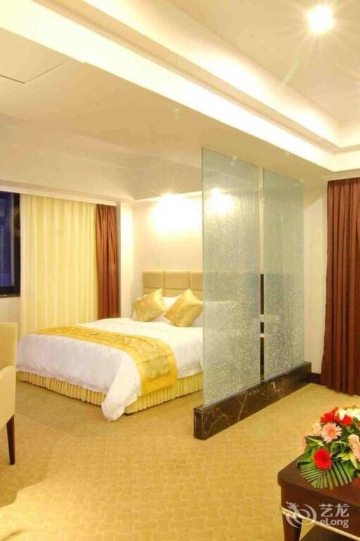 Чэнду: Chengdu Caesarean Hotel