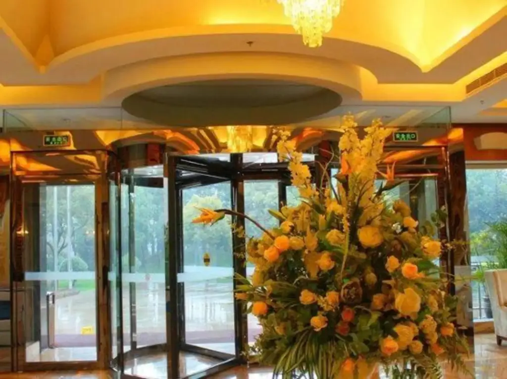Шанхай: Shanghai Renji Hotel