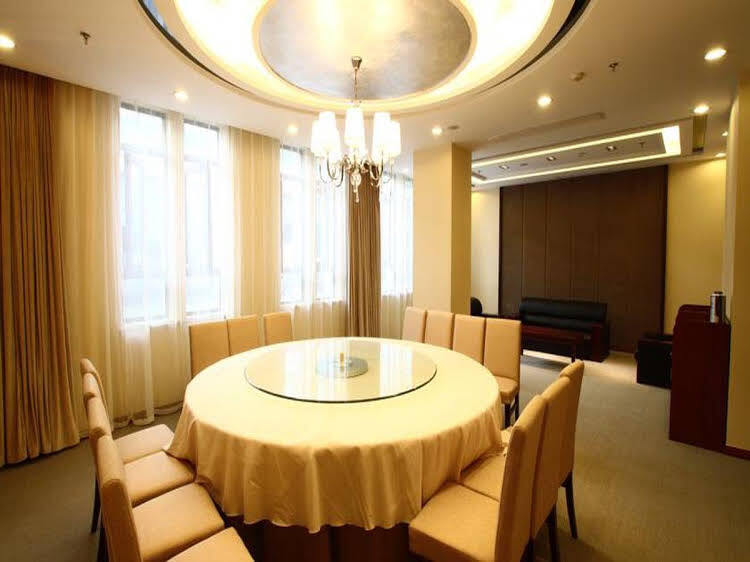 Шанхай: Donghua University Hotel