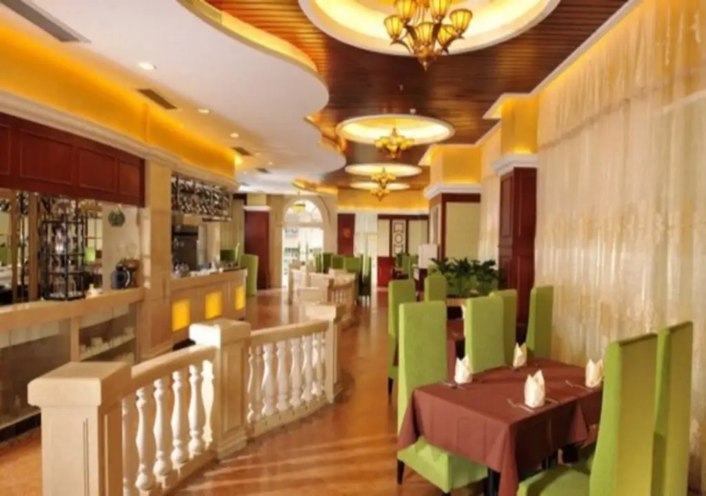 Шэньчжэнь: Vienna Hotel Shenzhen