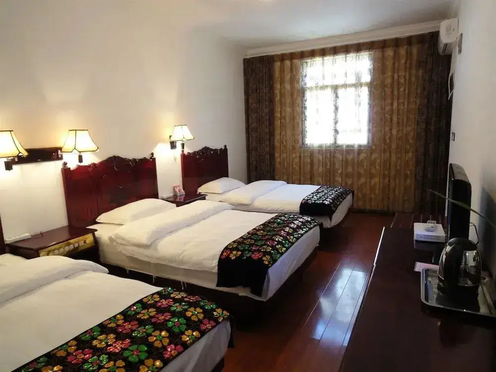Дали: Dali Four Season Flower Inn