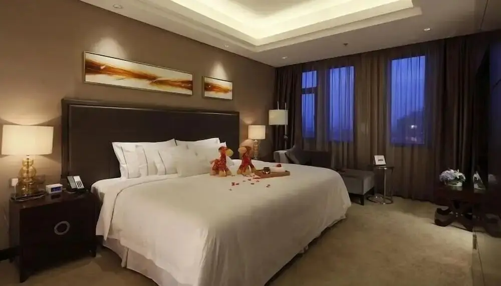 Нинбо: Riviera Hotel Ningbo