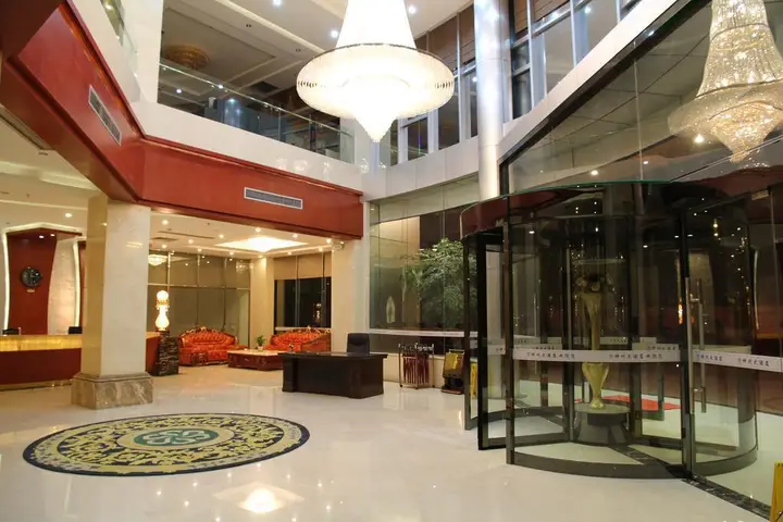 Чэнду: Chengdu Shenzhou Hotel