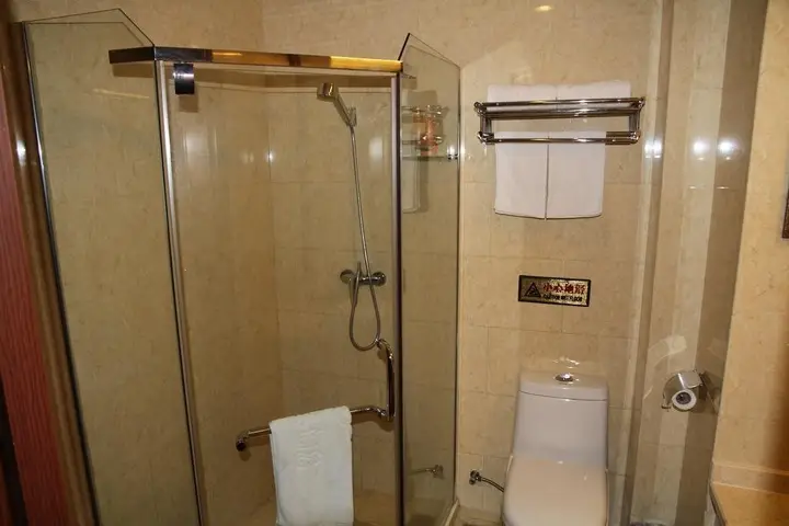 Чэнду: Chengdu Shenzhou Hotel