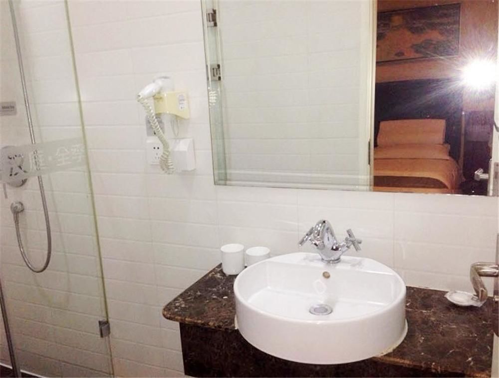 Тяньцзинь: JI Hotel Xiaobailou Tianjin