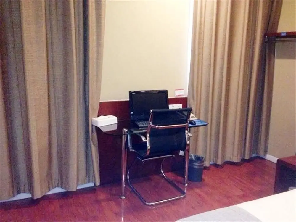 Тяньцзинь: JI Hotel Xiaobailou Tianjin
