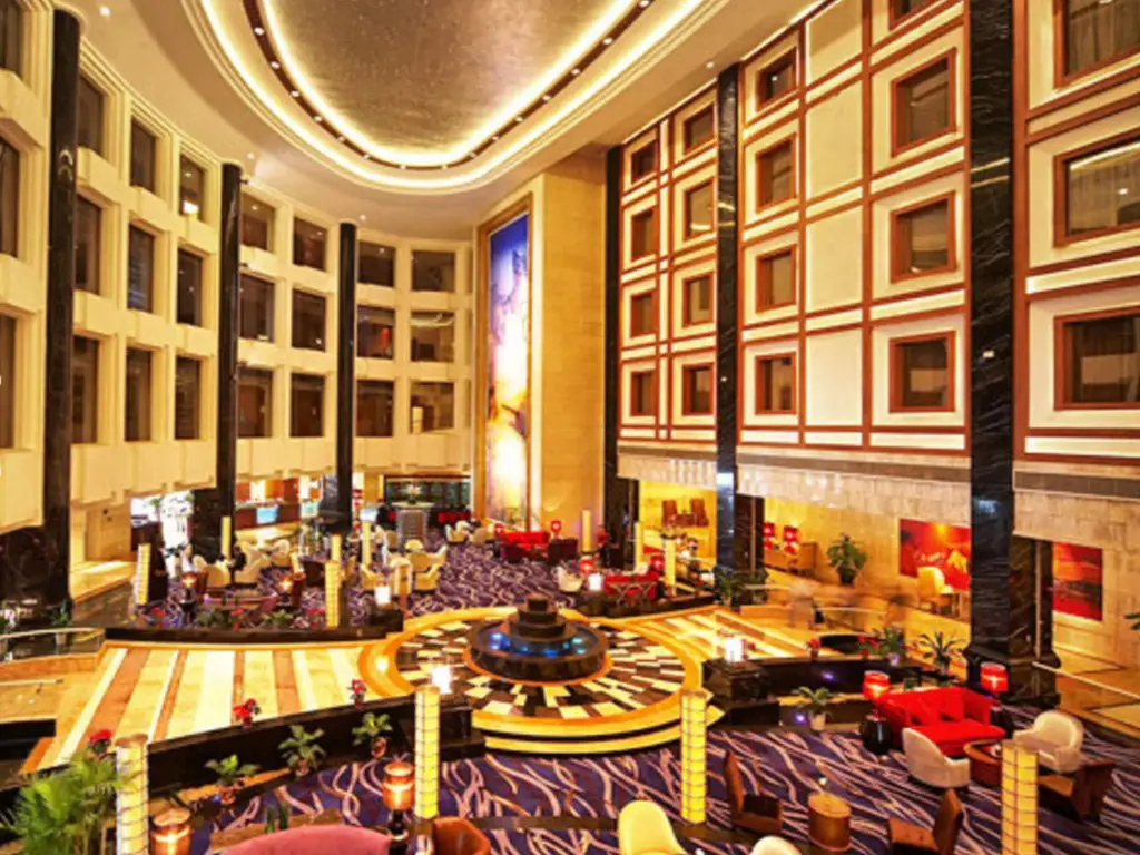 Smile and Natural Hotel Ningbo — фото 1