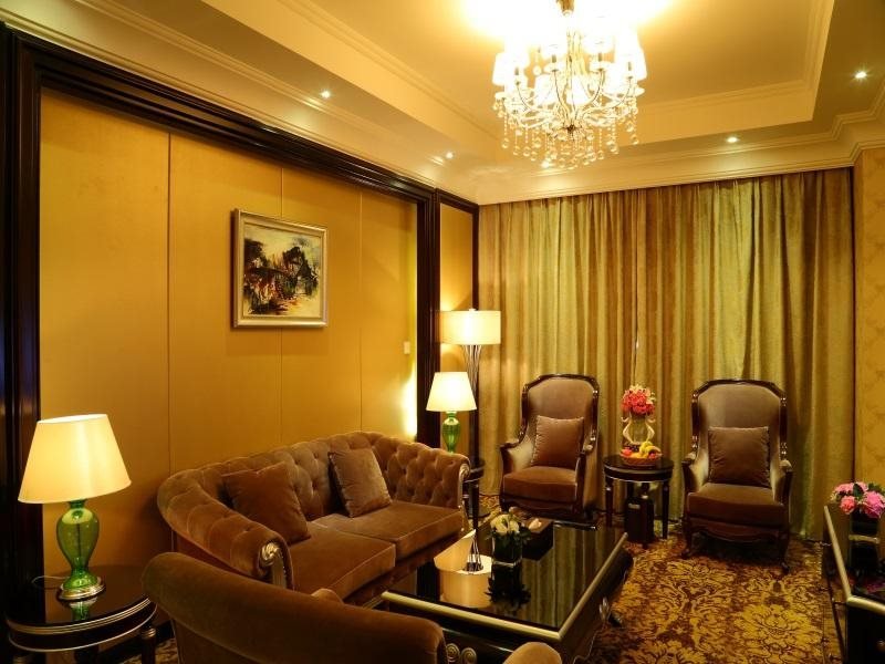 Чэнду: Sofis National Hotel Chengdu