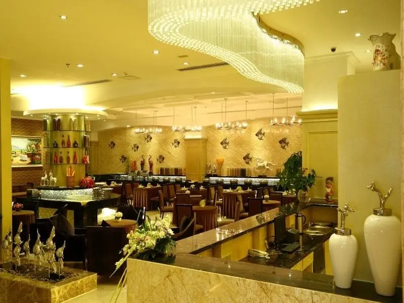 Чэнду: Sofis National Hotel Chengdu