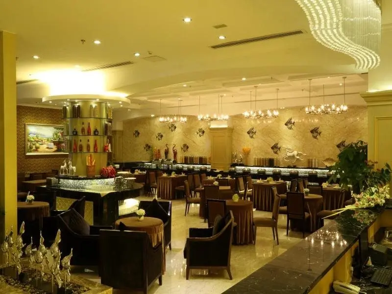 Чэнду: Sofis National Hotel Chengdu