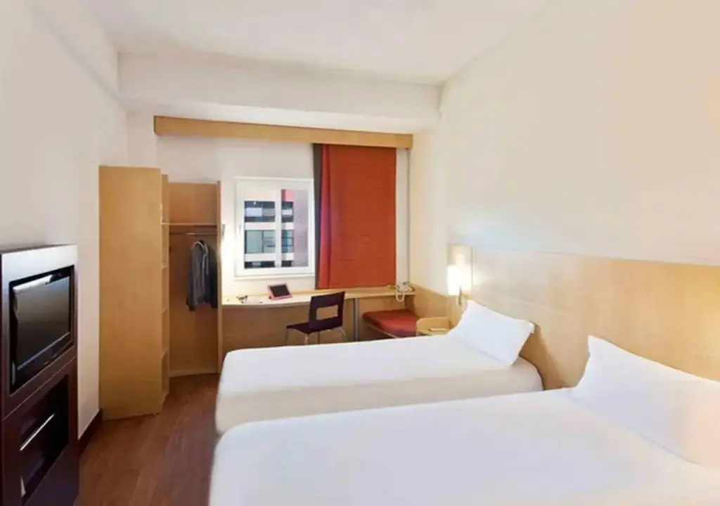 Нинбо: Ibis Ningbo Qianhu Plaza Hotel