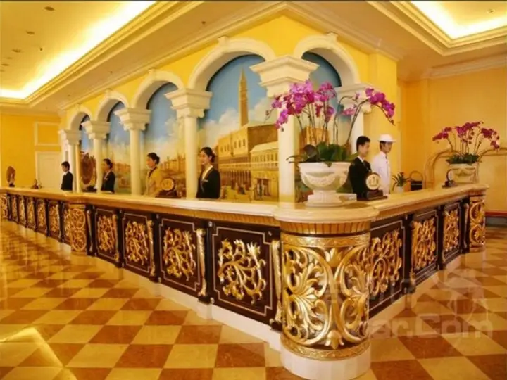 carousel image 5