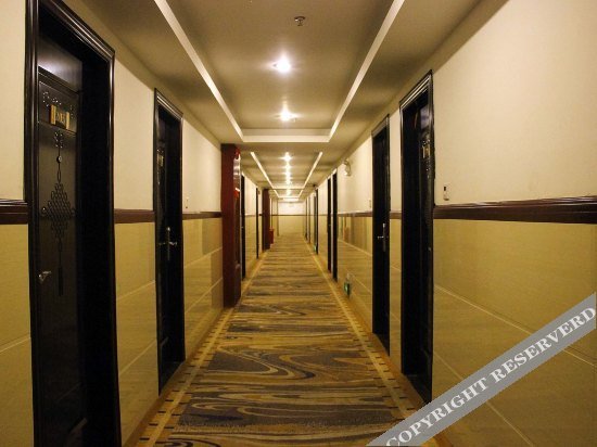 Golden Valley Hotel — фото 1
