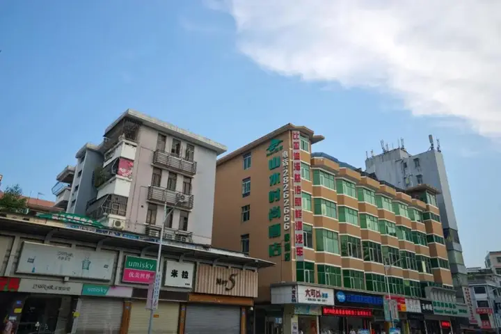 Шэньчжэнь: Jinghu Trends Hotel