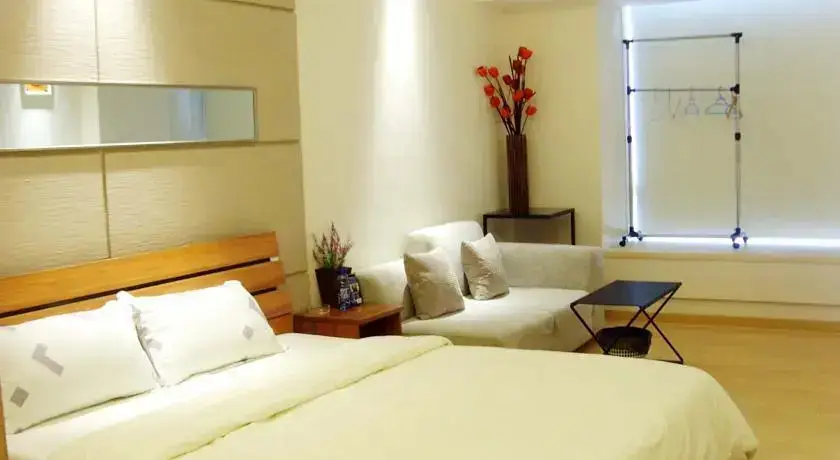 Гуанчжоу: Guangzhou Angelrena Wales Apartment
