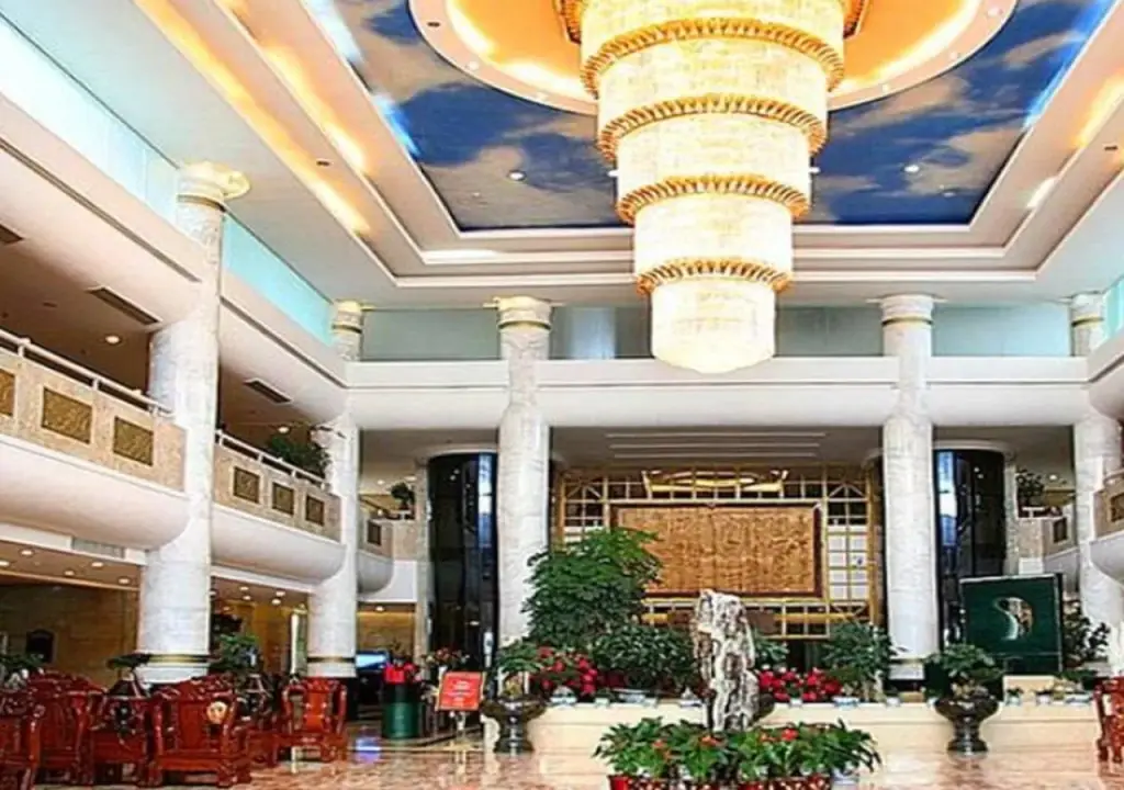 Дали: Dali Regent Hotel