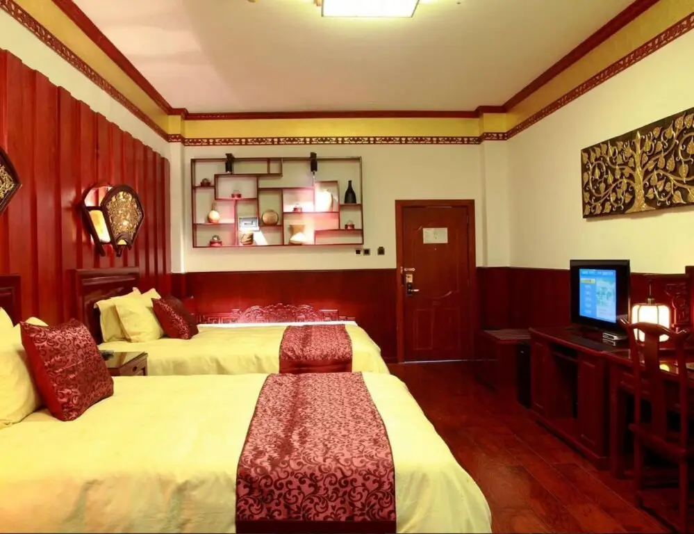 Дали: Dali Regent Hotel