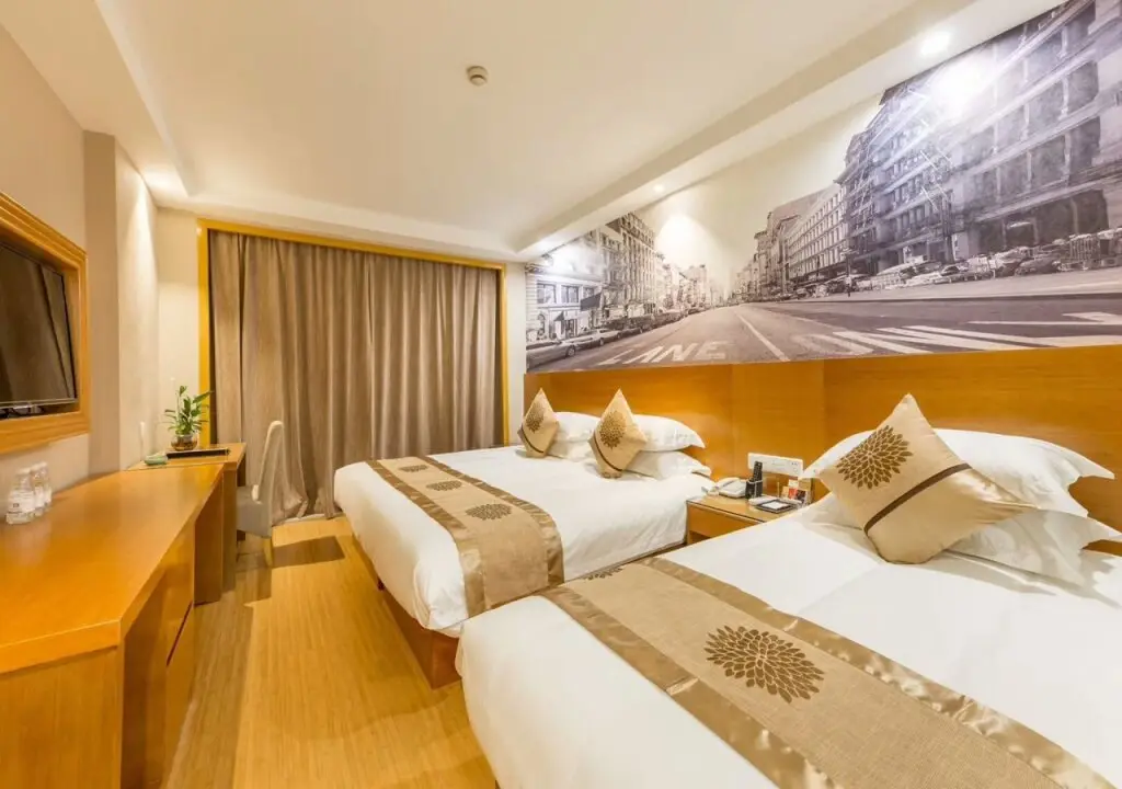 Yiwu Midi Hotel — фото 1